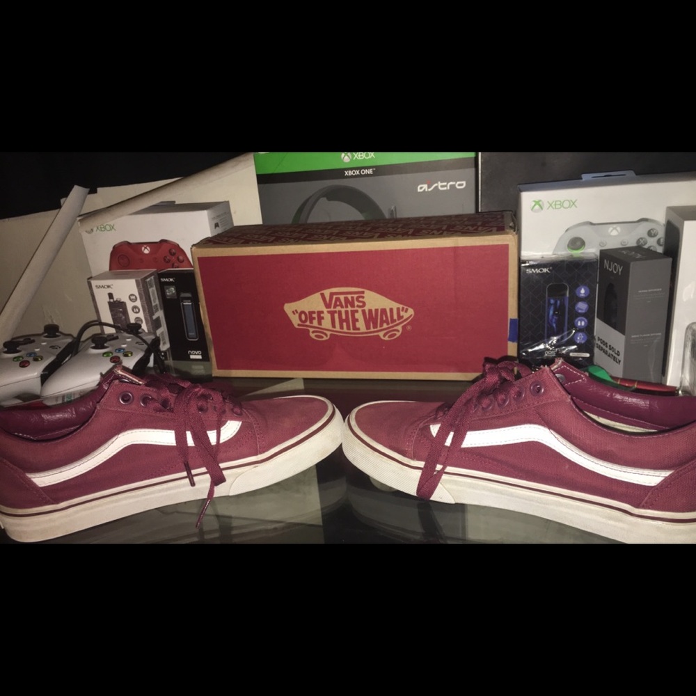 Maroon and white vans - Picture 3 of 3